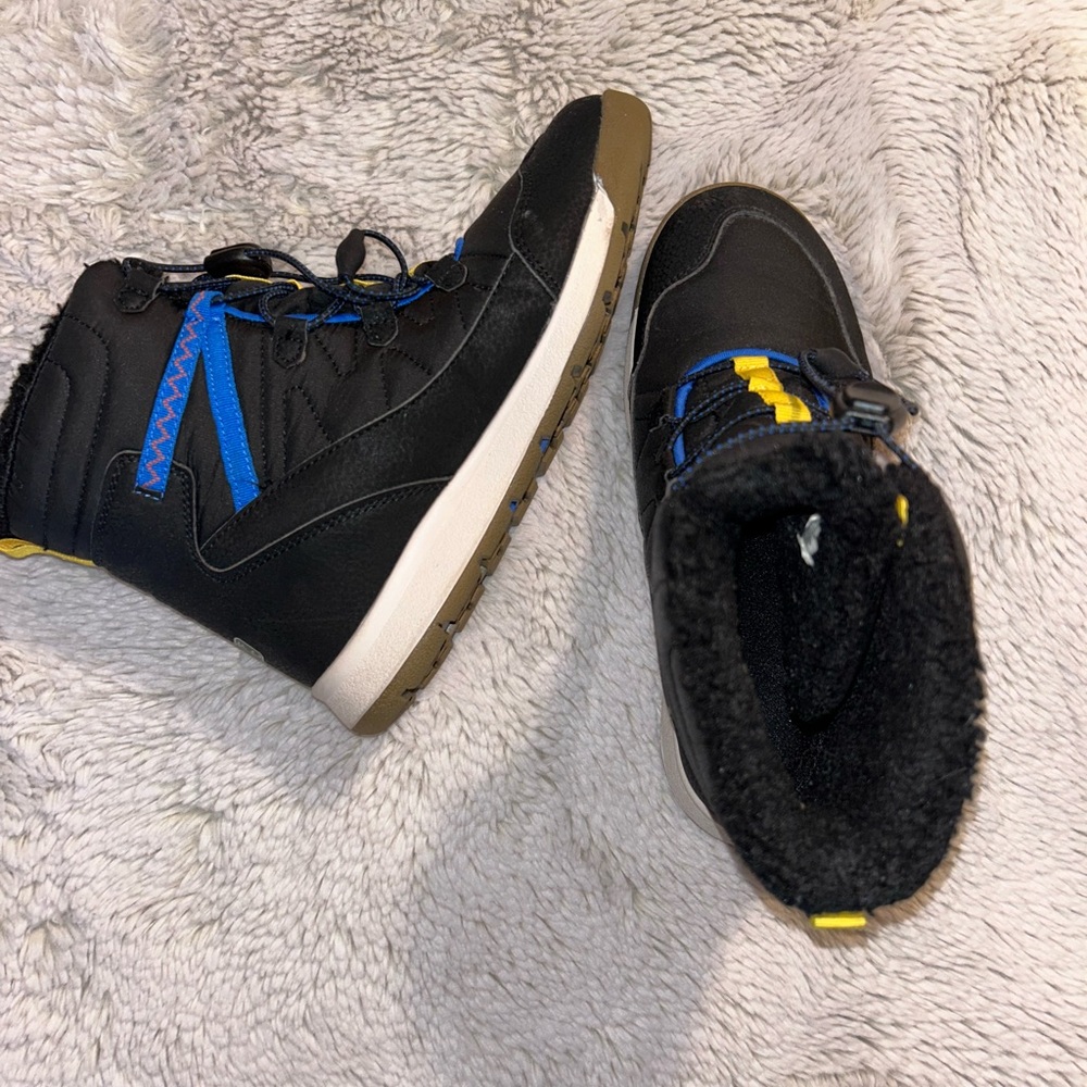 Merrell Kids Black and Blue Rain & Snow Boots size 4